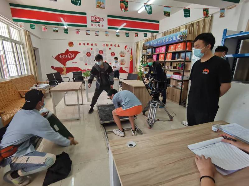 宁江区广告片拍摄公司：极简主义践行者，少即是多的视觉哲学